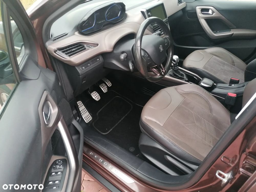 Peugeot 2008 1.6 e-HDi Allure S&S - 10