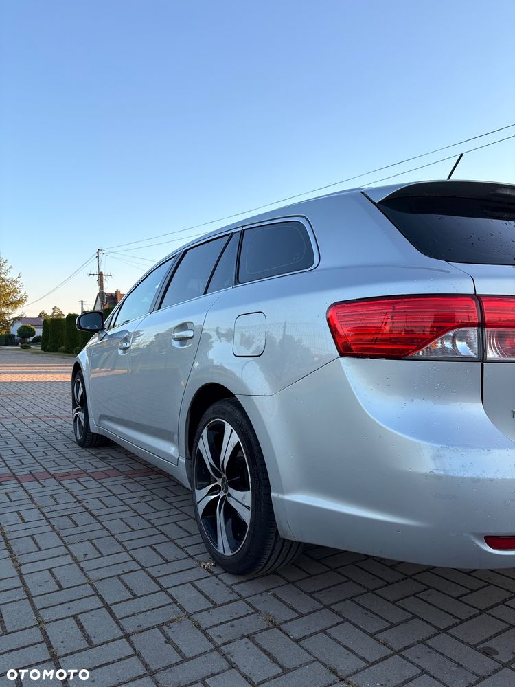 Toyota Avensis 2.0 D-4D Active - 4