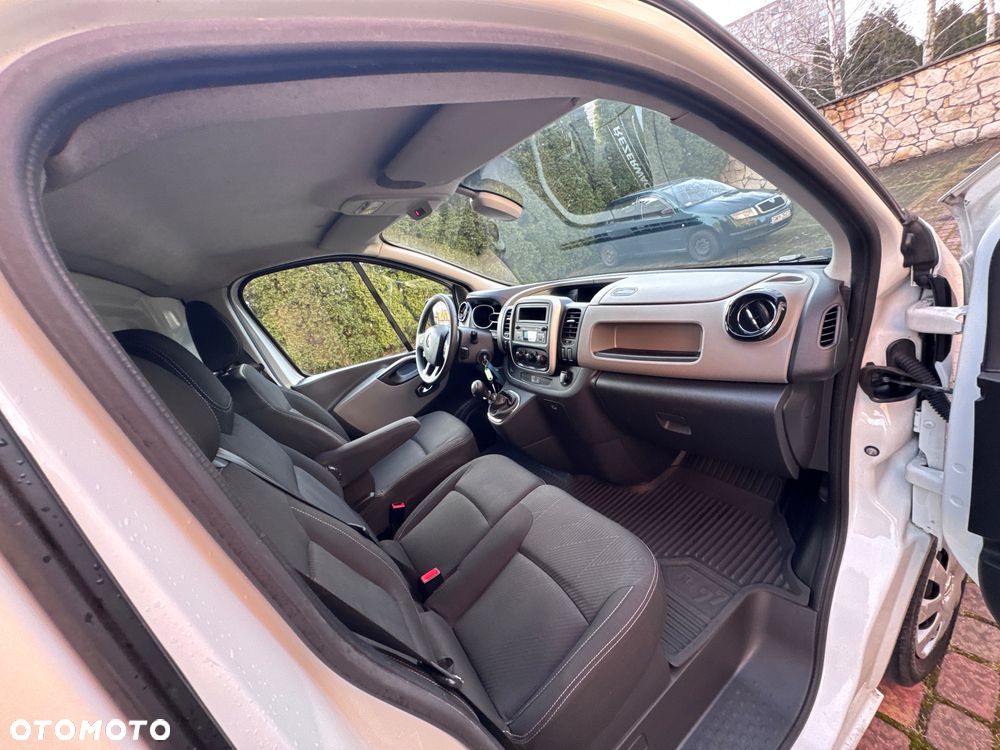 Renault Trafic - 19