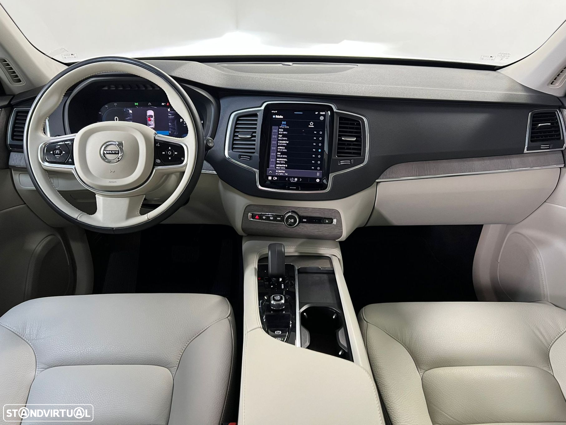 Volvo XC 90 - 9