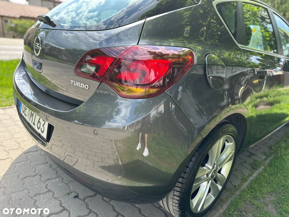Opel Astra 1.4 Turbo Innovation - 11