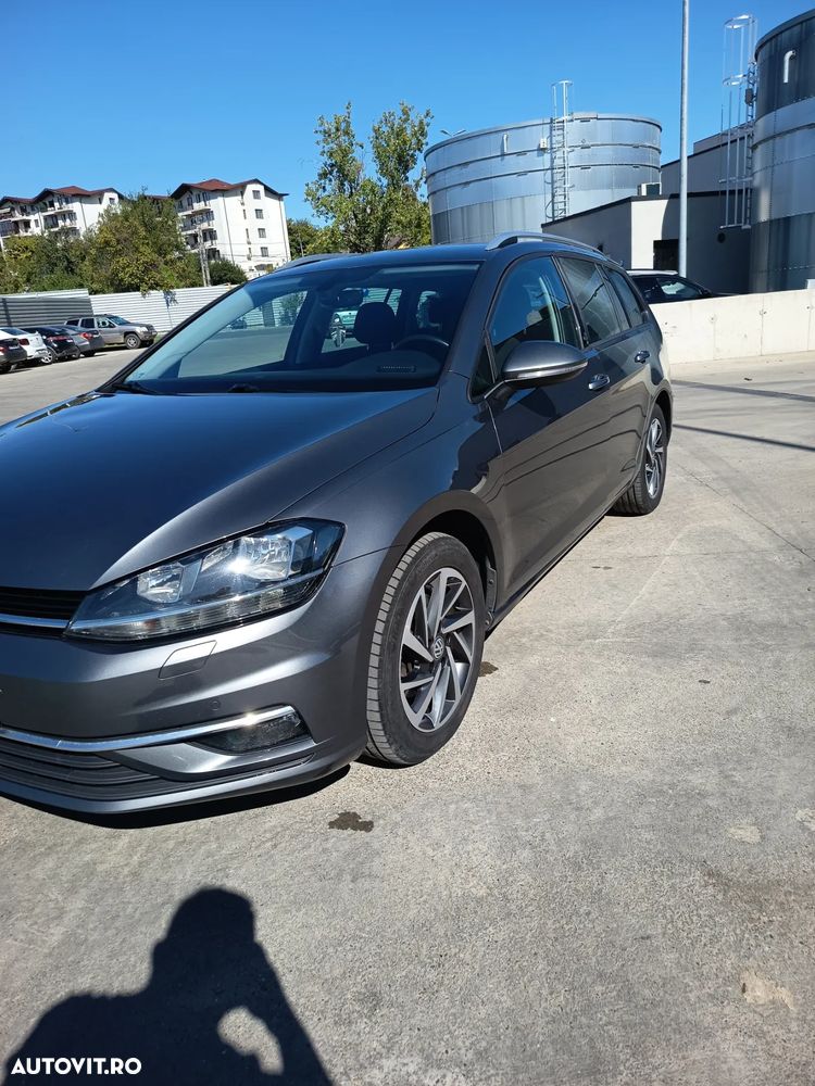 Volkswagen Golf - 4