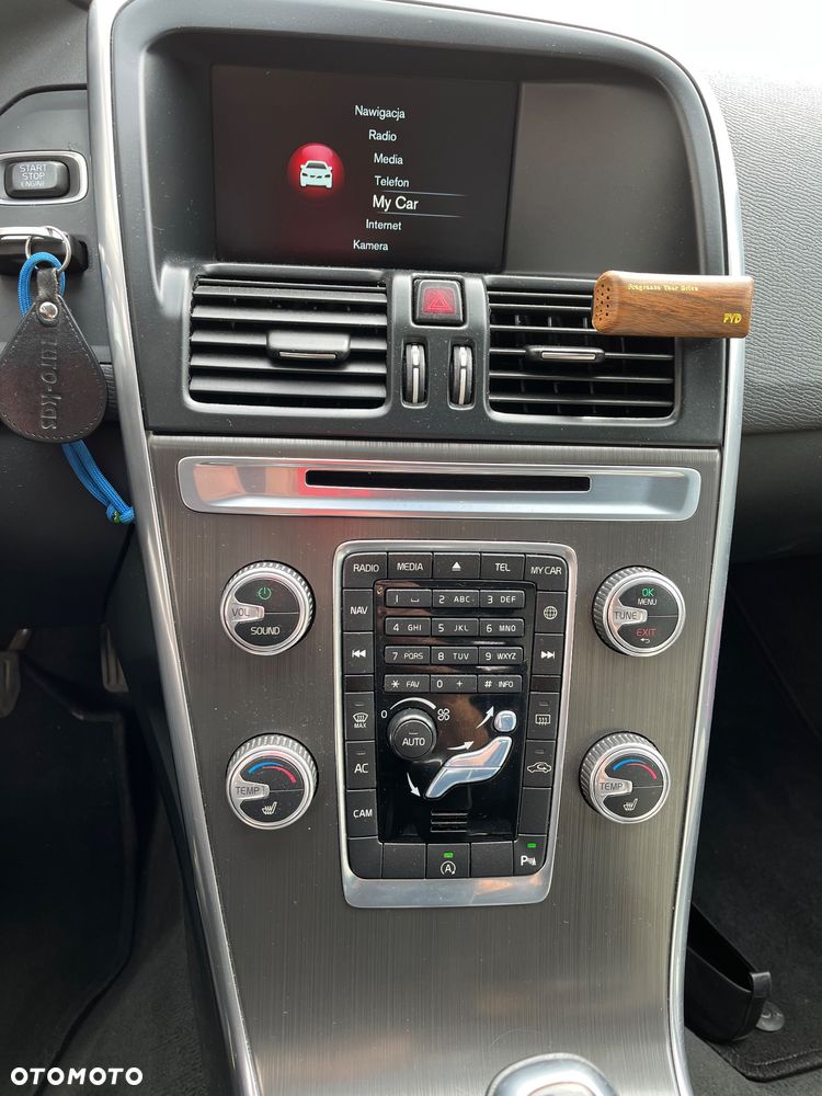 Volvo XC 60 D4 Drive-E Momentum - 5