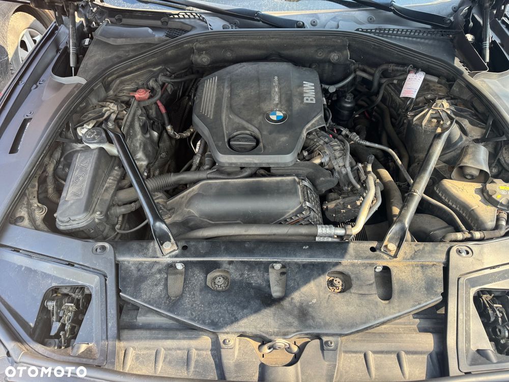 BMW Seria 5 520d - 14