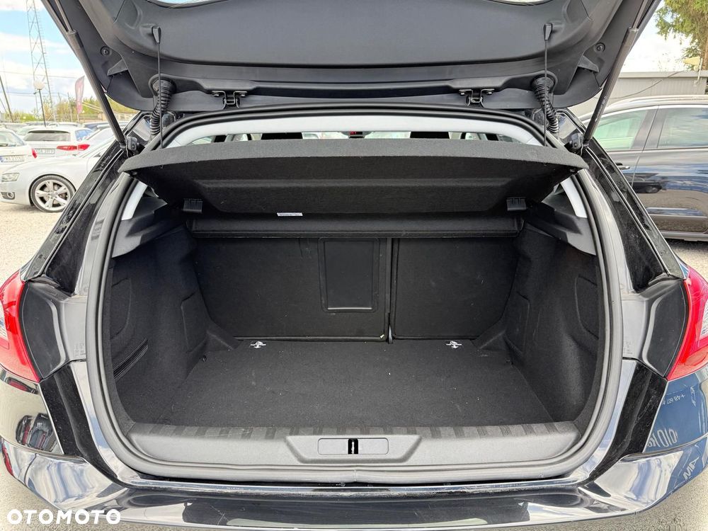 Peugeot 308 BlueHDi 130 Stop & Start Allure - 25