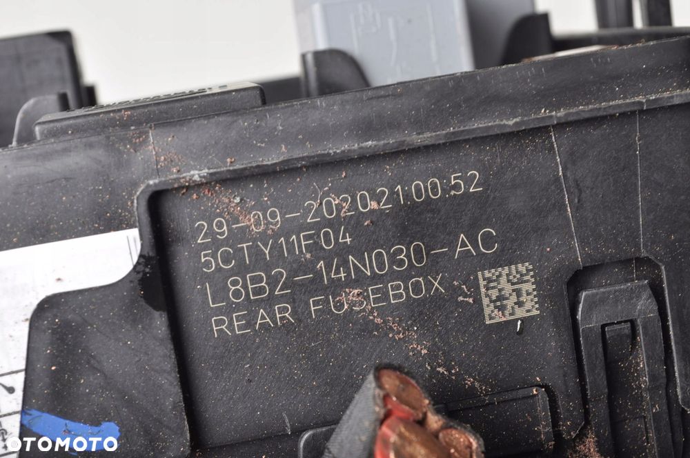 LAND ROVER DISCOVERY L462 3.0 SKRZYNKA BEZPIECZNIKÓW L8B2-14N030-AC 21R - 4