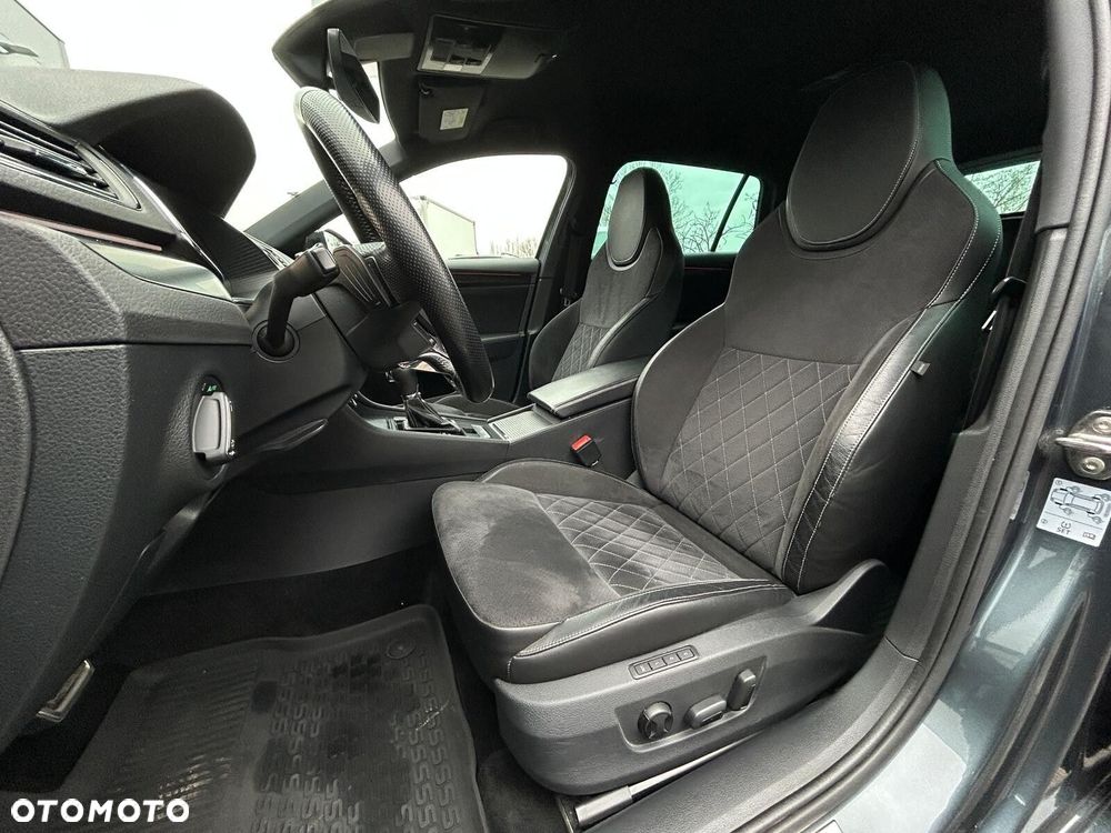 Skoda Superb 2.0 TSI Sportline DSG - 9