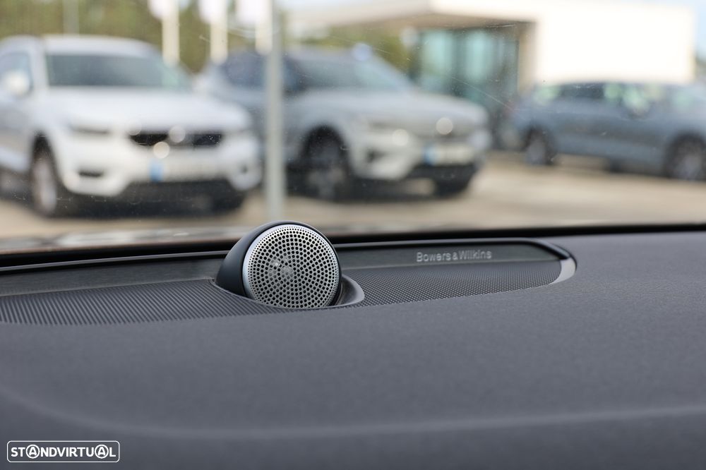 Volvo V90 Cross Country 2.0 D4 Pro AWD Geartronic - 16