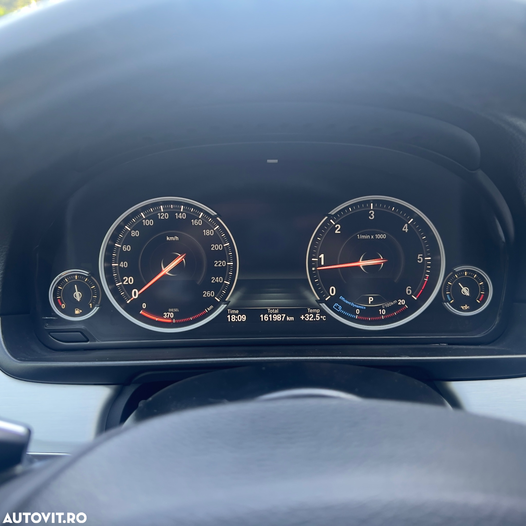 BMW Seria 5 525d xDrive AT - 11