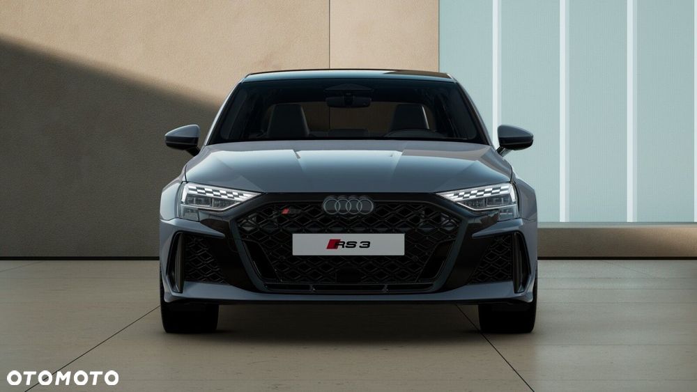 Audi RS3 Limousine - 4