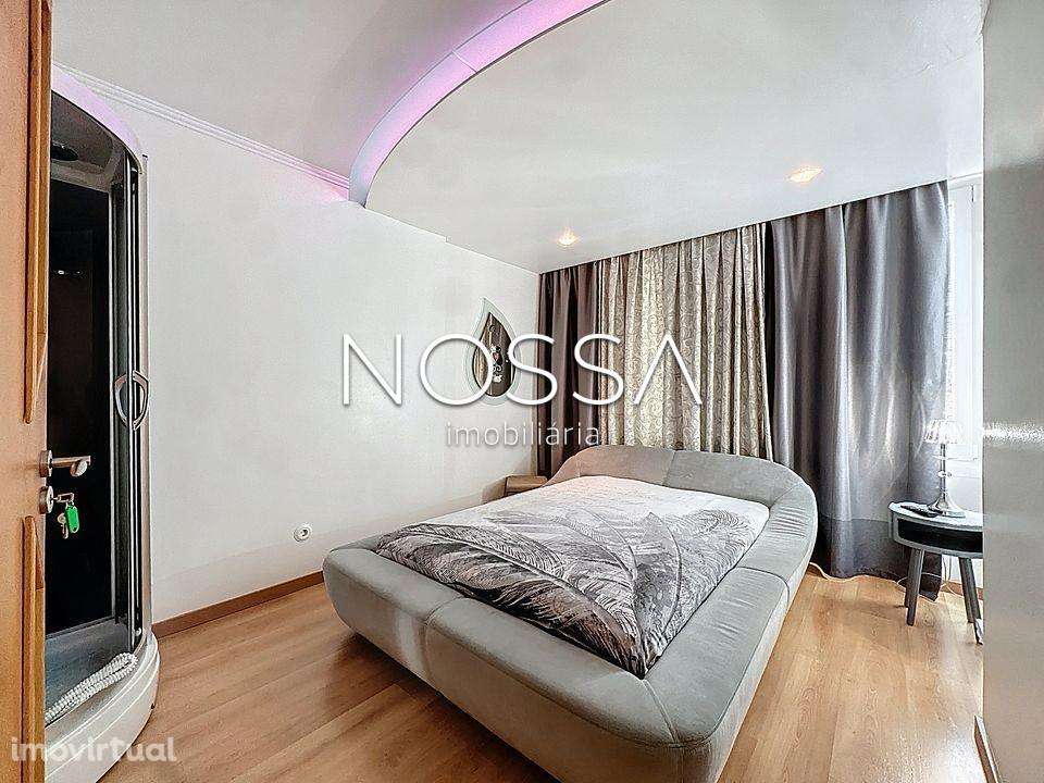 Apartamento T4 | Av. Columbano Bordalo Pinheiro - Grande imagem: 4/38