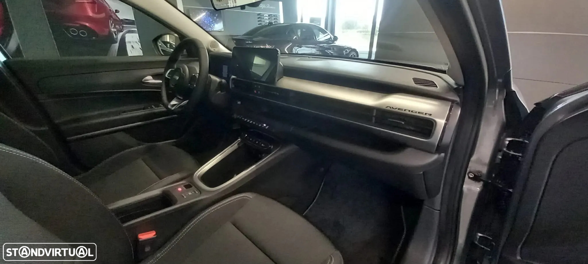 Jeep Avenger 1.2 e-Hybrid Altitude DCT - 11