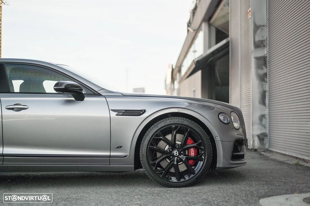 Bentley Flying Spur Hybrid S - 6