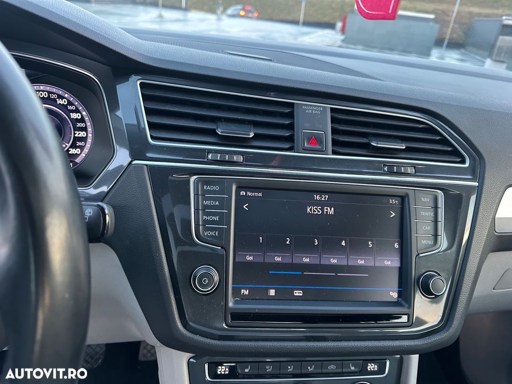 Volkswagen Tiguan - 30