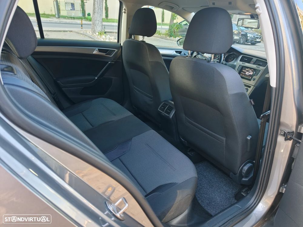 VW Golf 1.6 TDi BlueMotion Confortline - 7