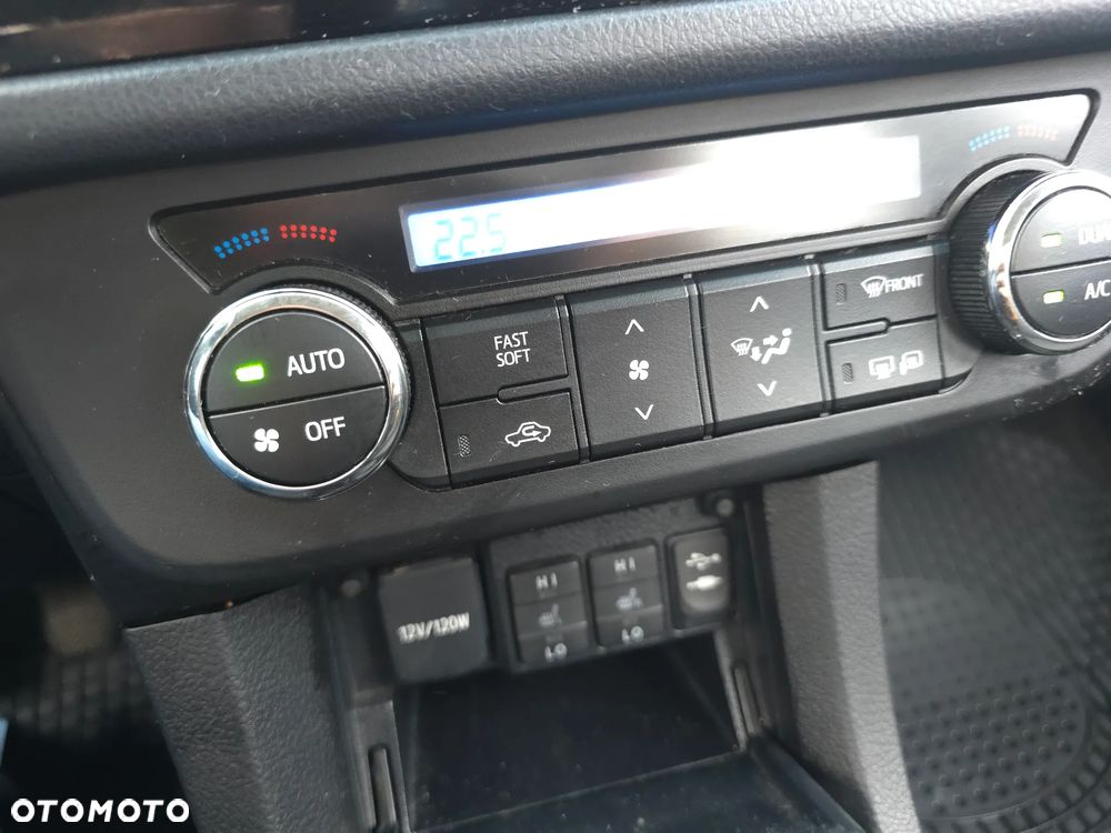 Toyota Corolla 1.6 Premium - 26