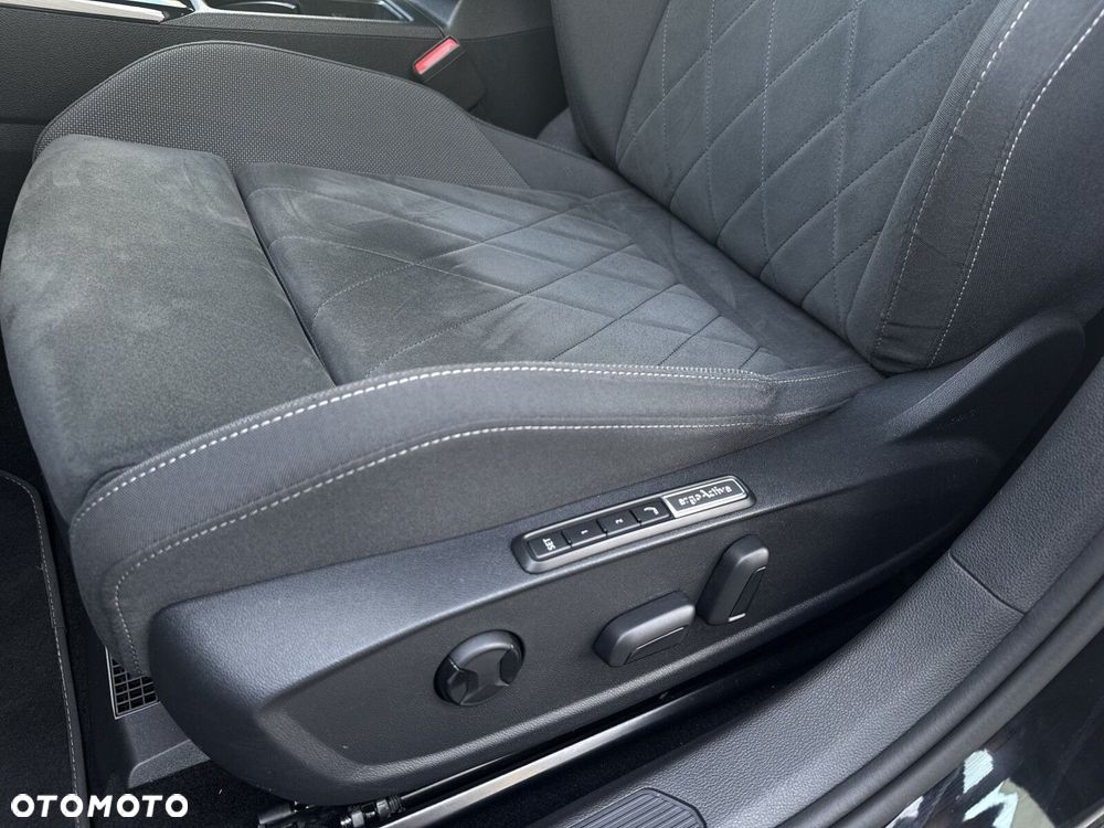 Volkswagen Golf - 14