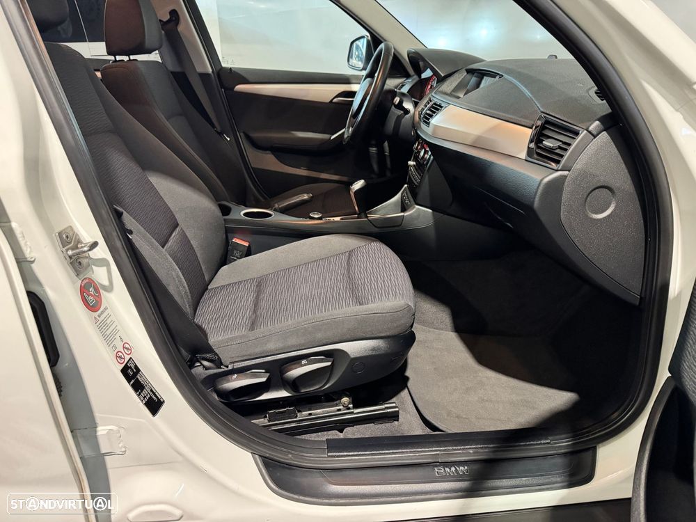 BMW X1 16 d sDrive Line Sport - 34