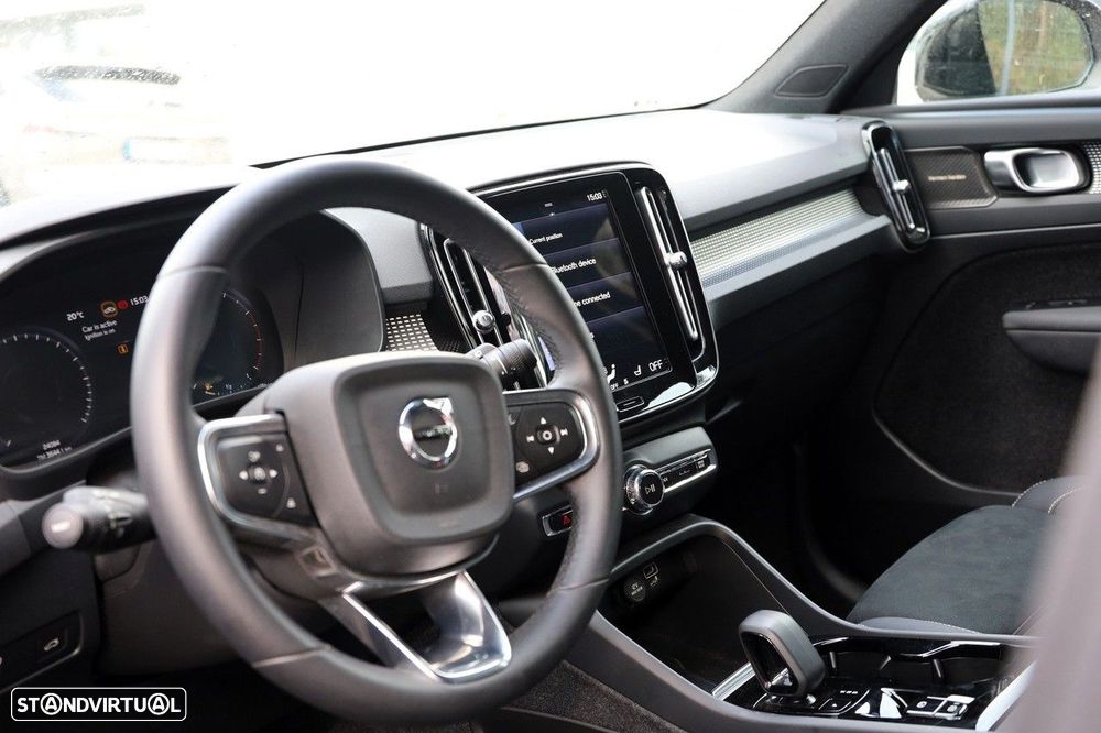 Volvo XC 40 1.5 T2 Plus Dark Auto - 14