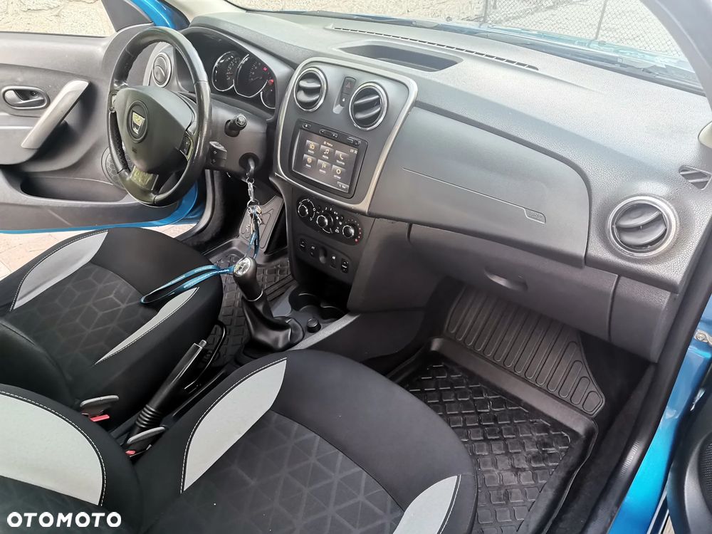Dacia Sandero dCi 90 Laureate - 12