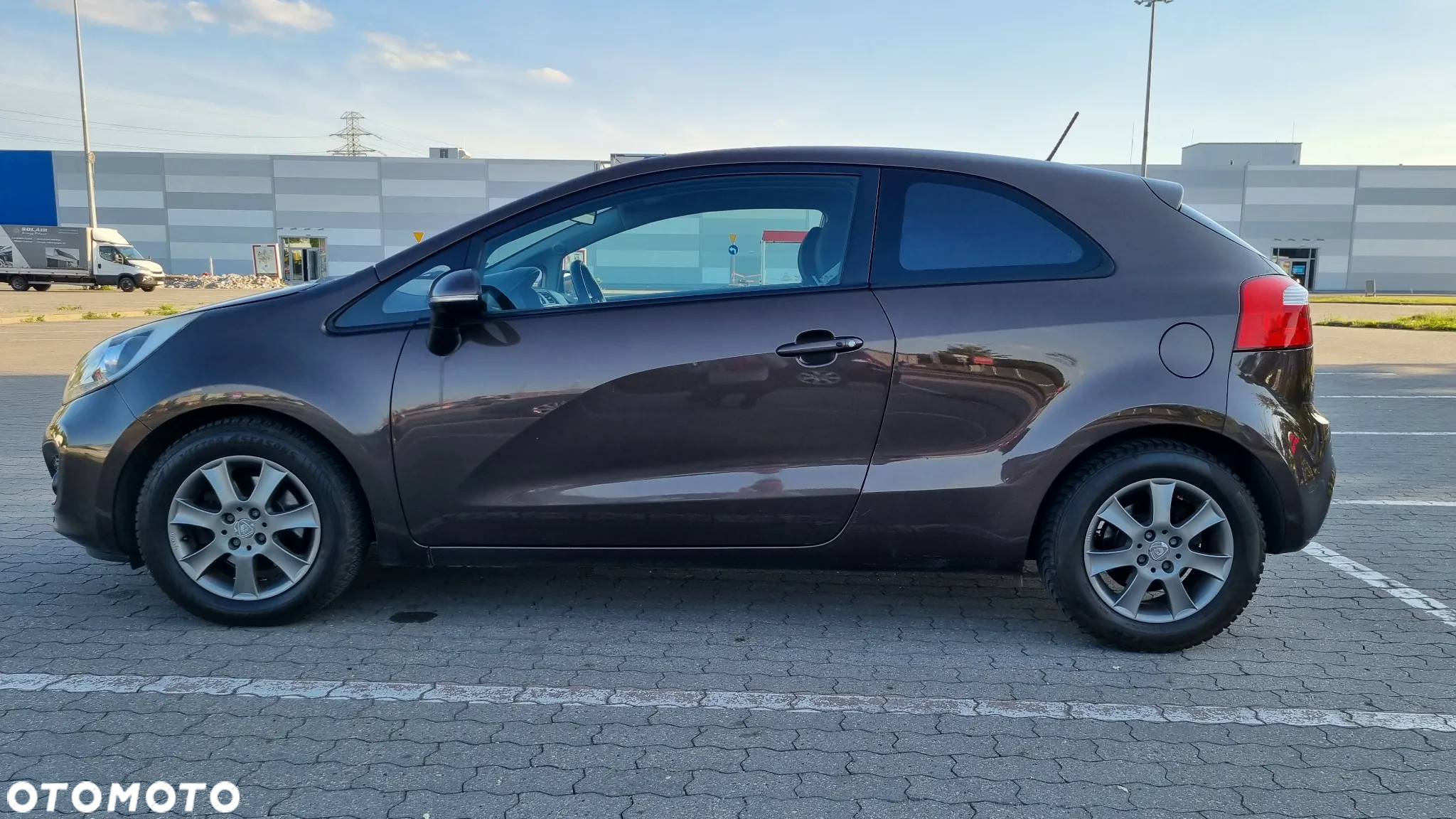 Kia Rio - 4