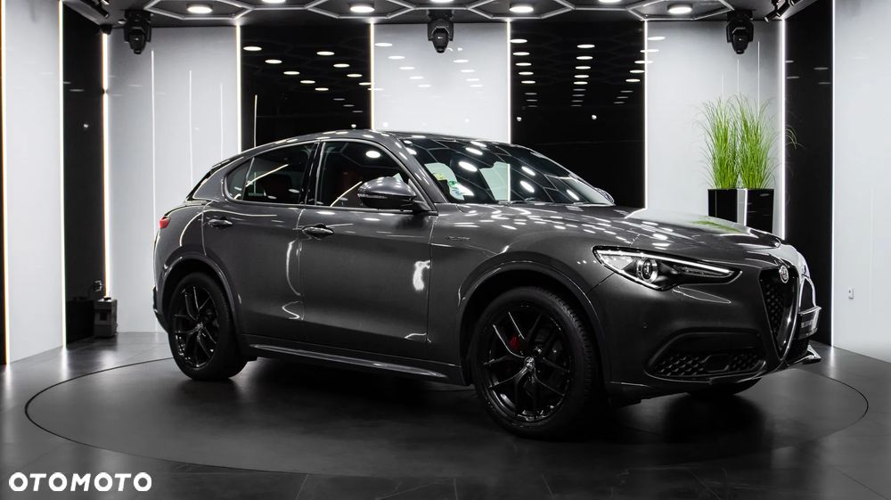 Alfa Romeo Stelvio 2.0 Turbo Veloce Q4 - 10