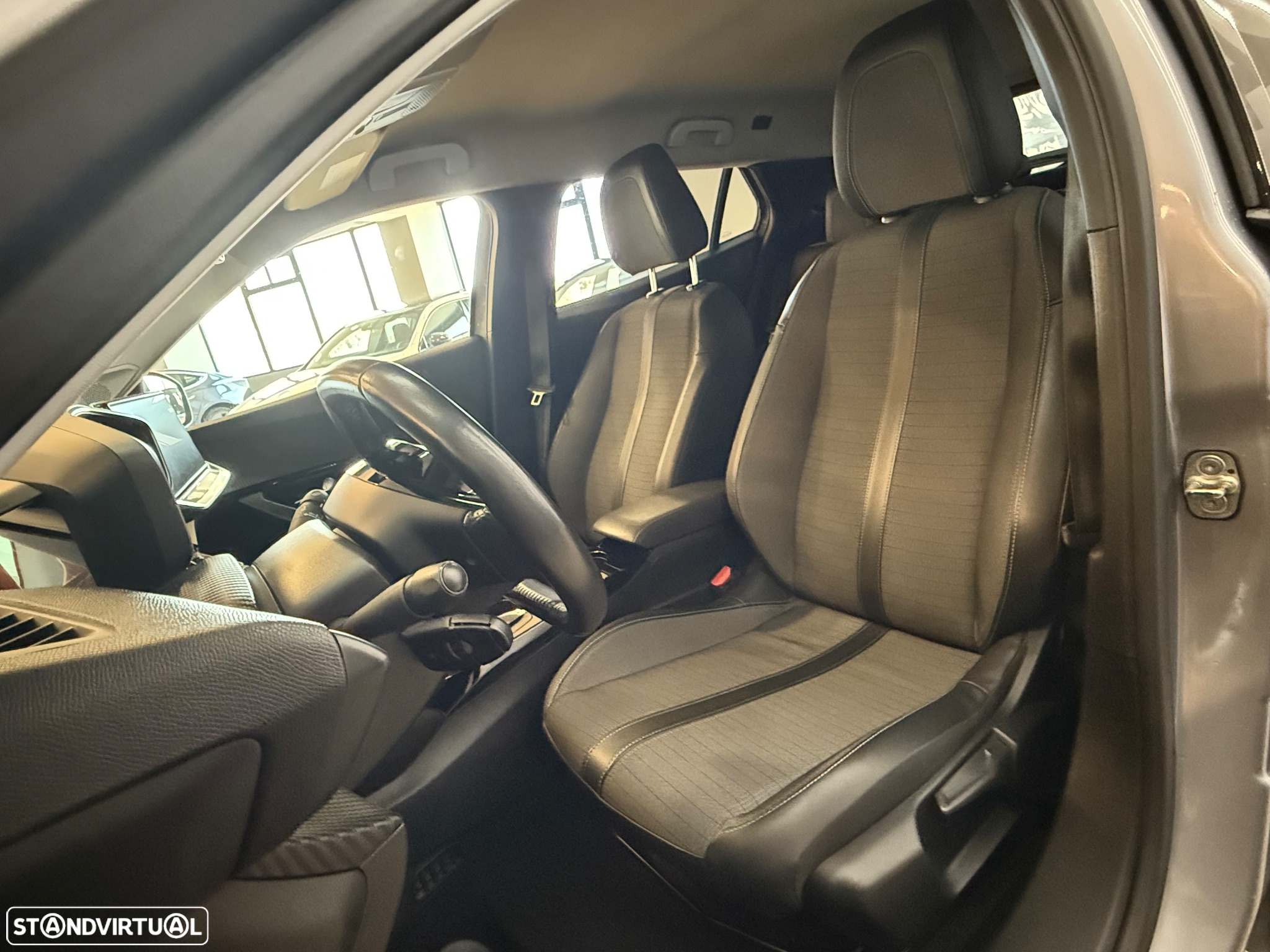 Peugeot e-2008 50 kWh Allure Pack - 7