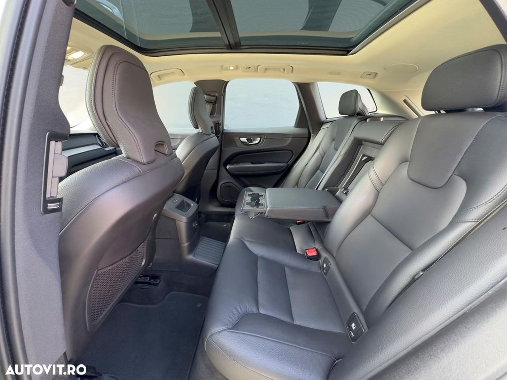 Volvo XC 60 T6 AWD Recharge Plus Bright - 14