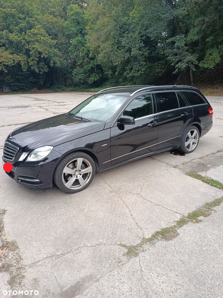 Mercedes-Benz Klasa E 250 CGI BlueEff Avantgarde - 1
