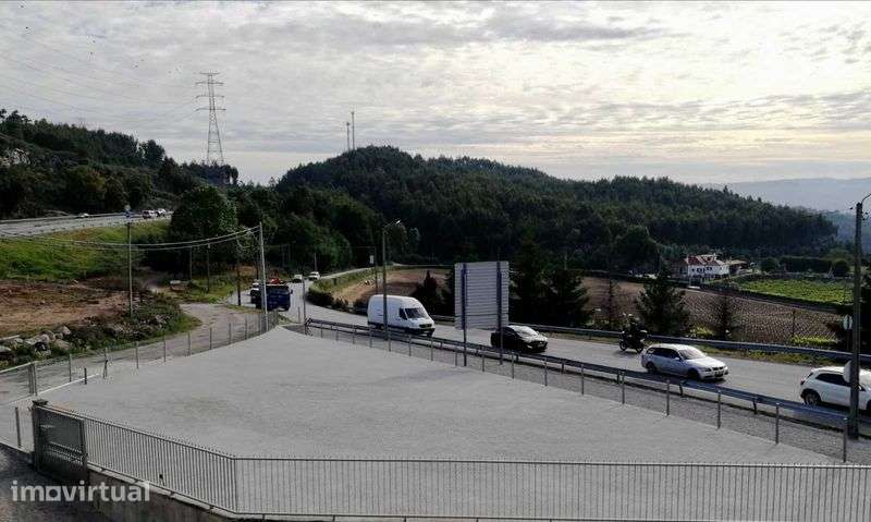 Aluga-se Espaço Comercial a 500m da portagem Baltar/Parada - Grande imagem: 2/4