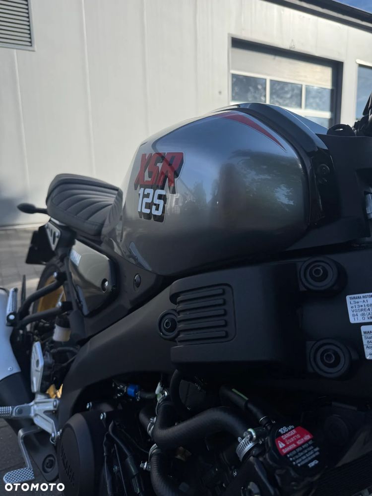 Yamaha XSR - 6