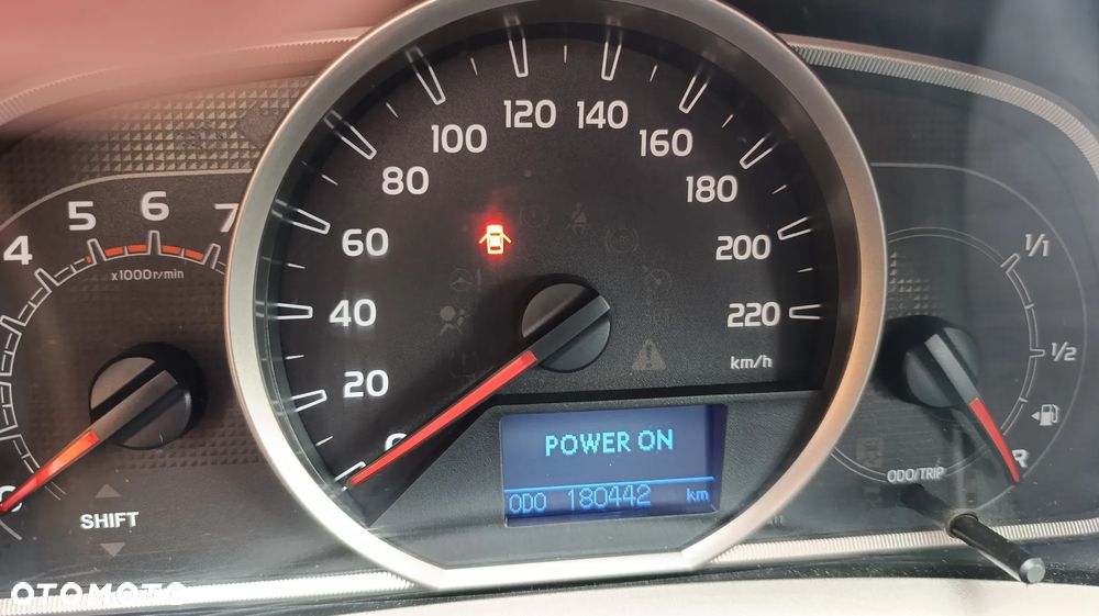 Toyota RAV4 2.2 D-4D Premium - 14
