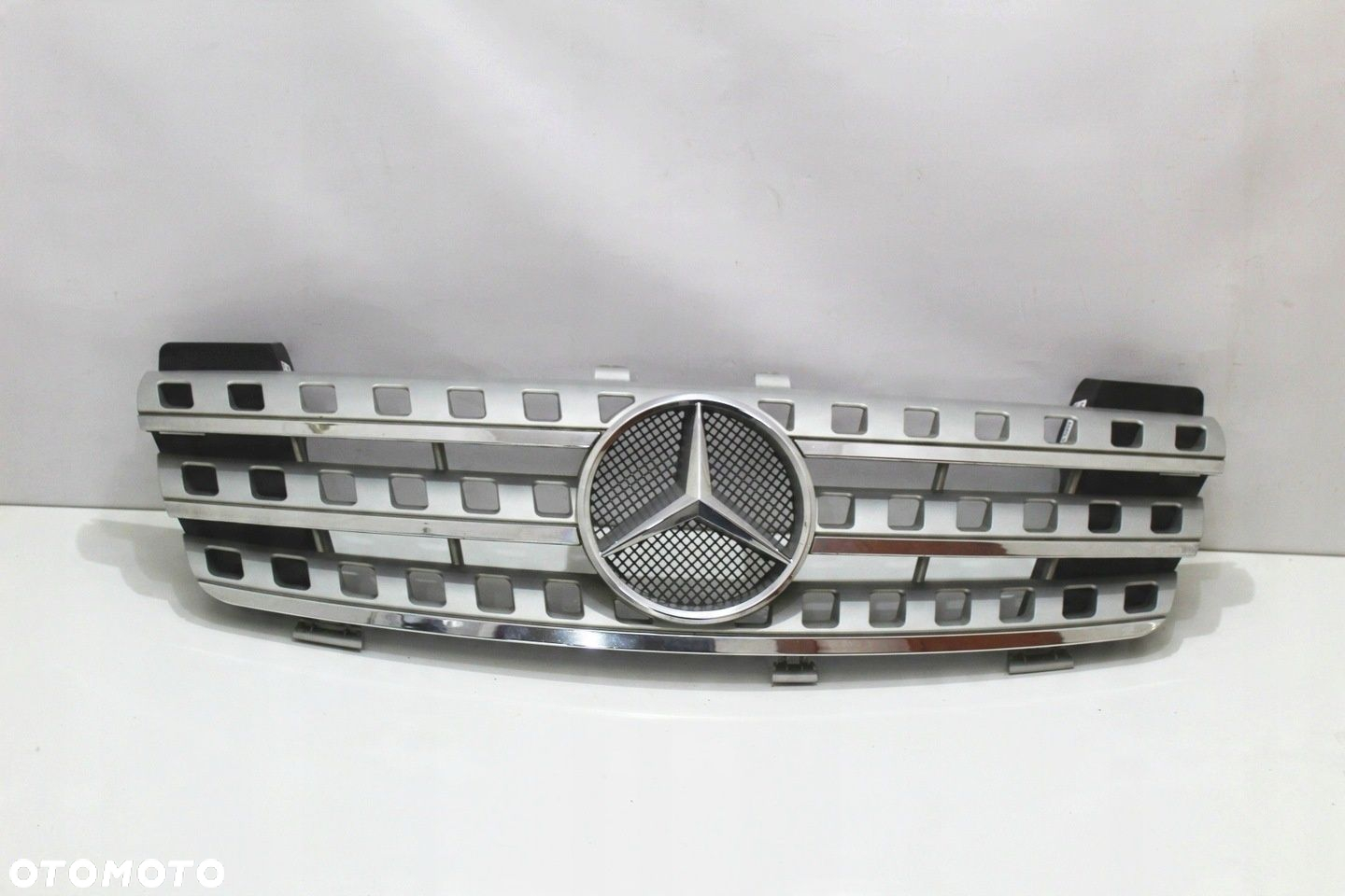 Atrapa chłodnicy Grill zderzaka AMG Oryginał Mercedes W164 ML A1648800323 - 10
