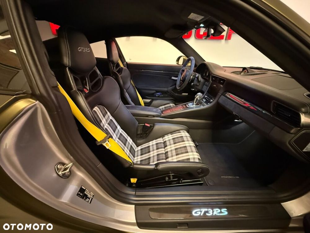 Porsche 911 - 20
