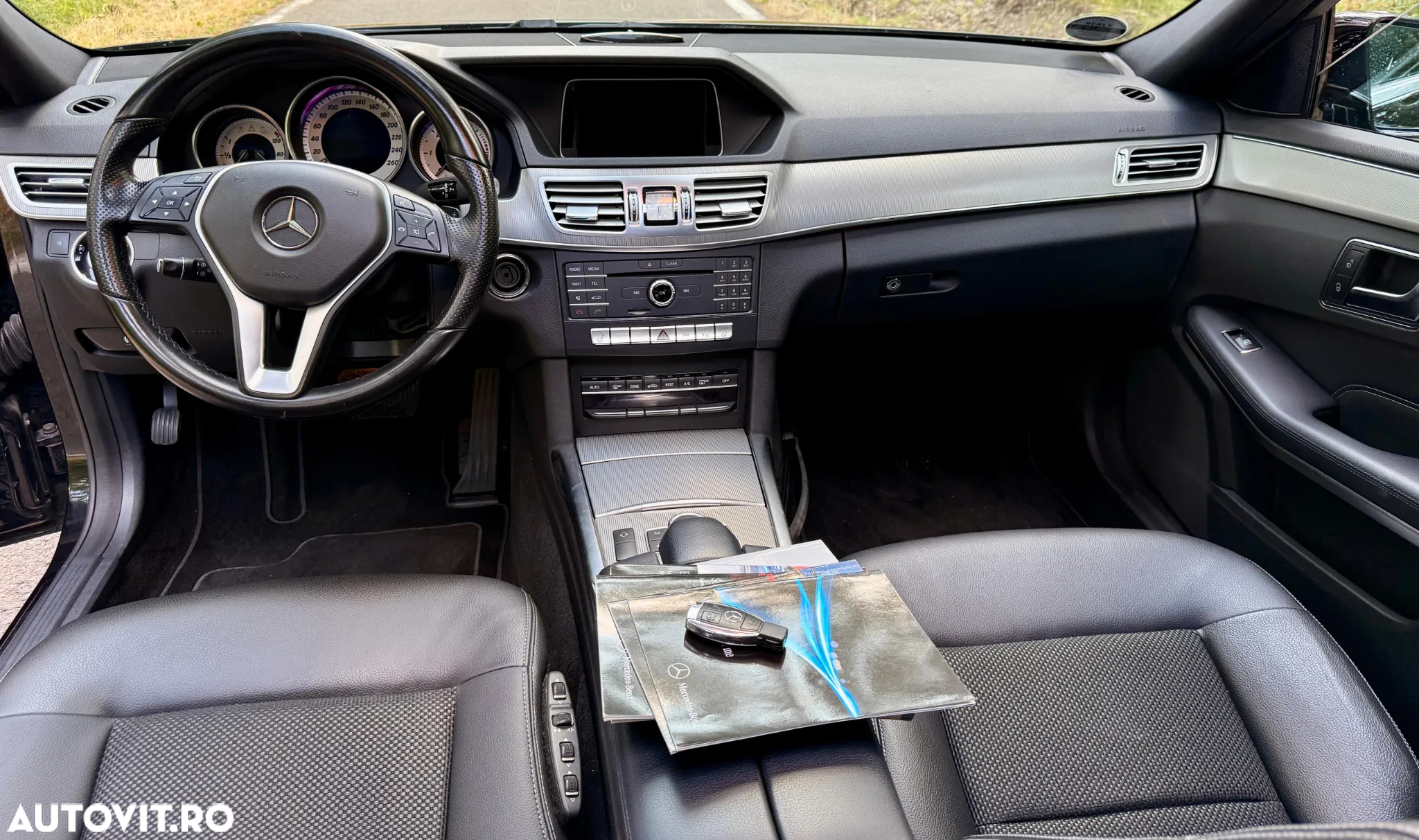 Mercedes-Benz E 250 BlueTEC 9G-TRONIC Avantgarde - 23