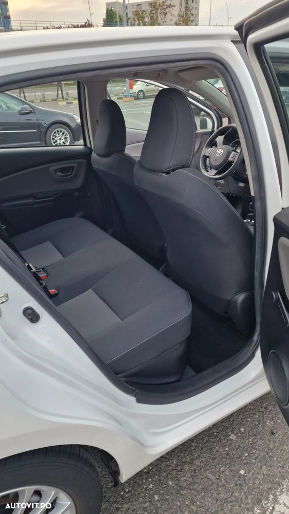 Toyota Yaris 1.5 VVT-i HSD Dynamic - 12