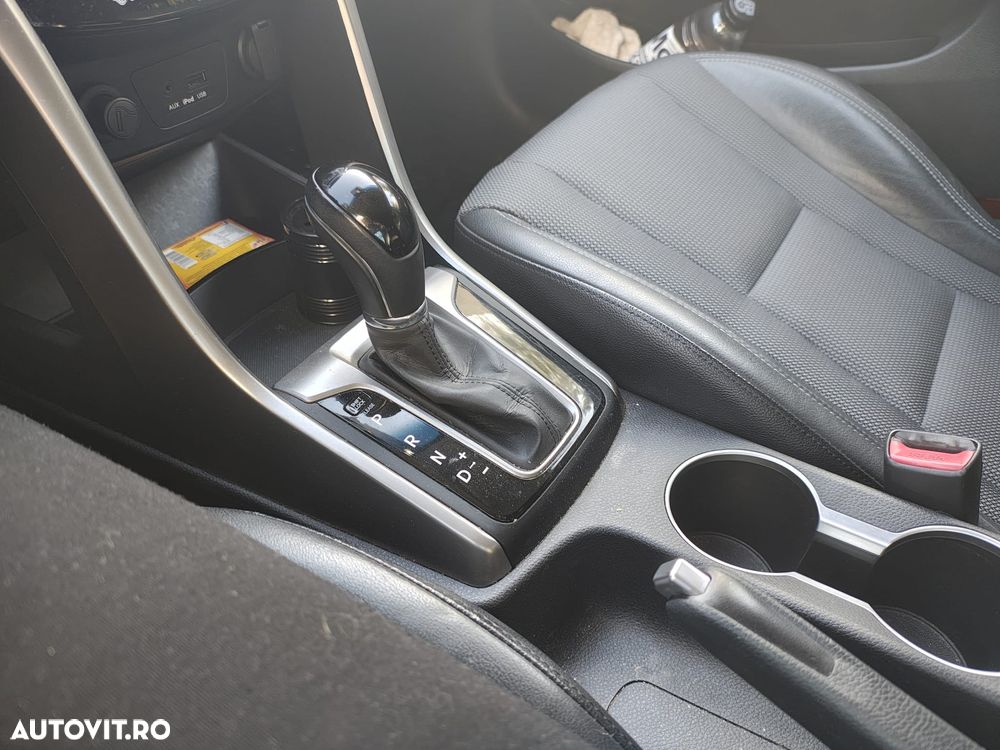 Hyundai i30 1.6 Automatik Style - 9