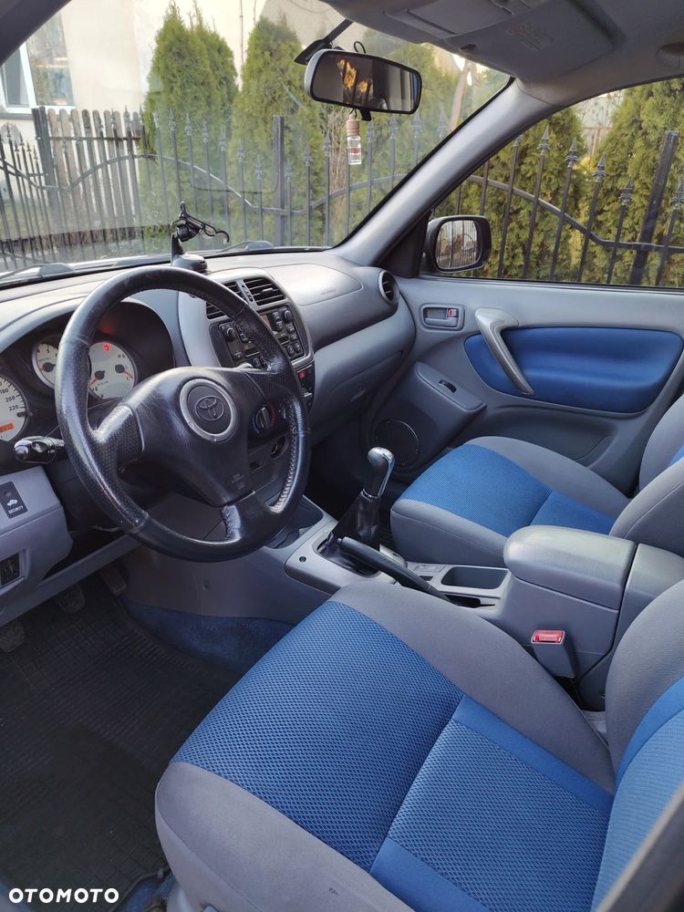 Toyota RAV4 1.8 VVT-i Terra 2WD - 10