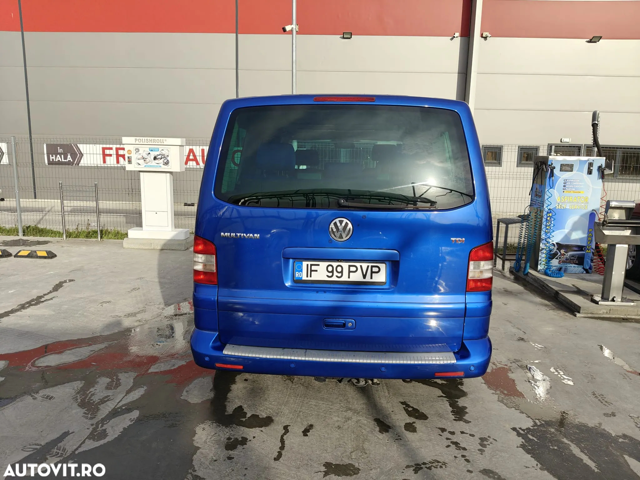Volkswagen Multivan - 16