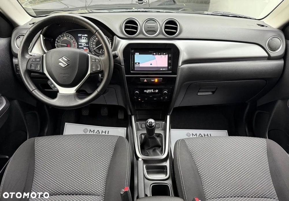 Suzuki Vitara 1.0 Boosterjet Premium 2WD - 20