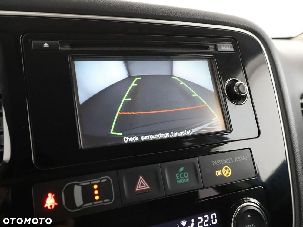 Mitsubishi Outlander 2.0 2WD SUV-Star - 25
