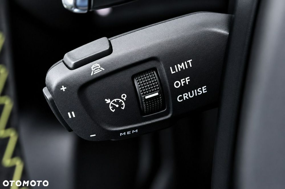 Peugeot 2008 1.2 PureTech GT S&S EAT8 - 24