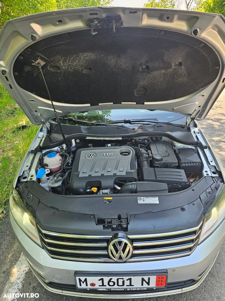 Volkswagen Passat 2.0 TDI DPF Highline - 5