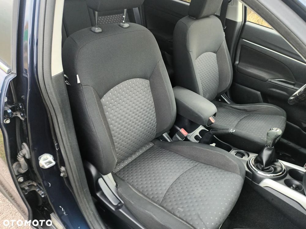 Mitsubishi ASX 1.6 2WD Intense - 32