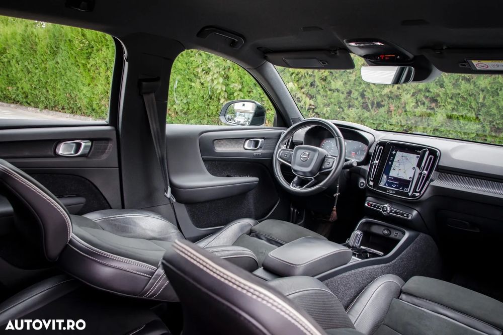 Volvo XC 40 D4 AWD Geartronic R-Design - 19