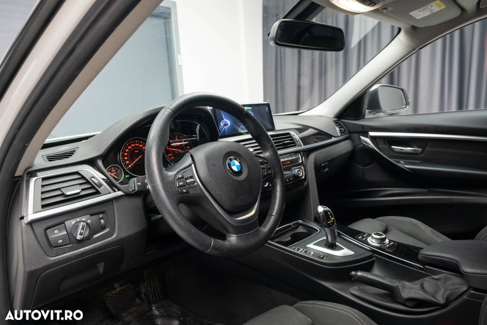 BMW Seria 3 318d Aut. Sport Line - 22