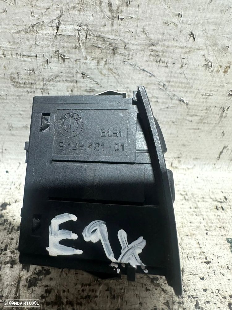 .Botão Switch Original Piscas Triangulo Emergencia DTC BMW Serie 3 9132421 2005 - 2012 - 7