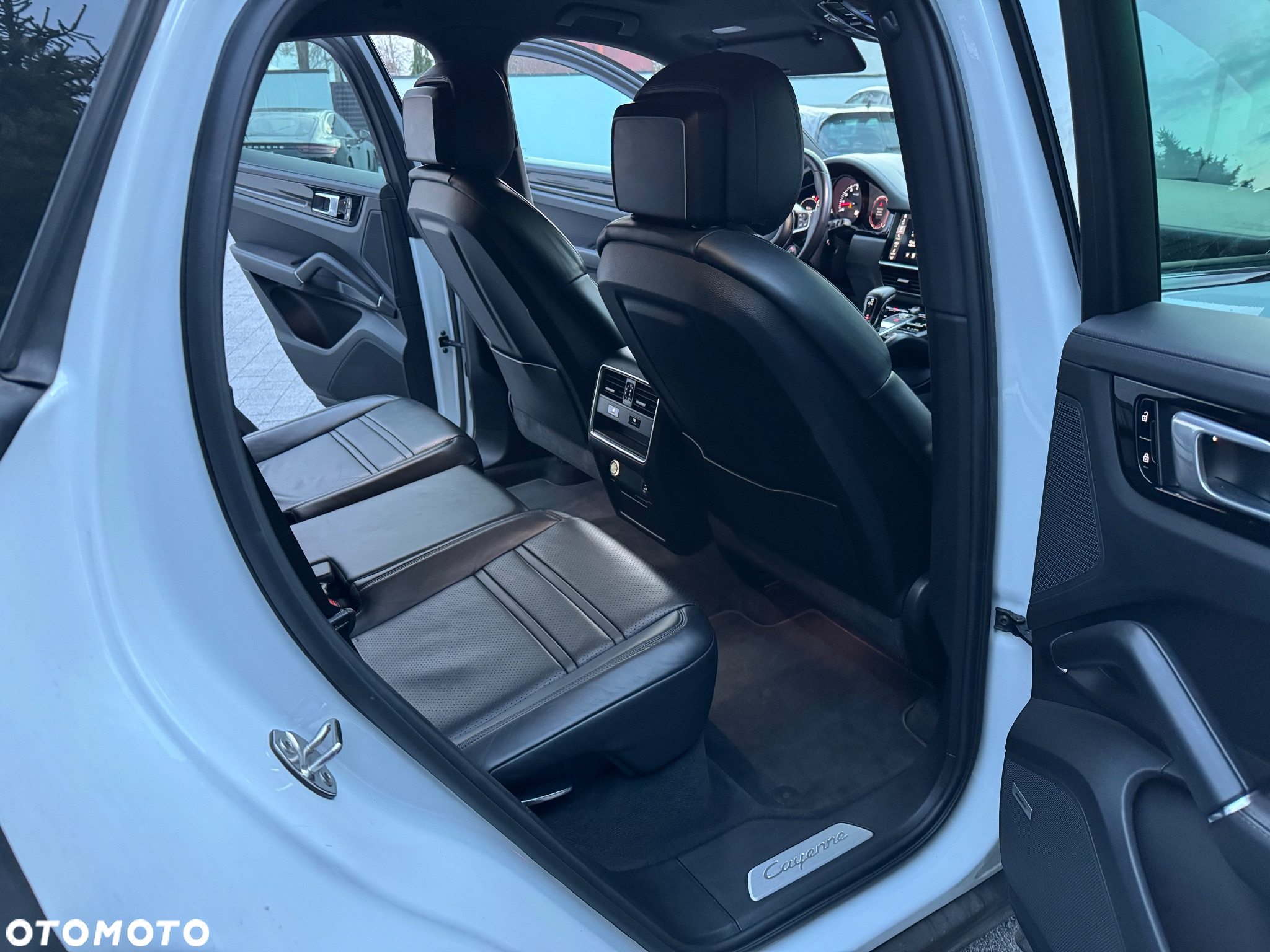 Porsche Cayenne Coupe - 35
