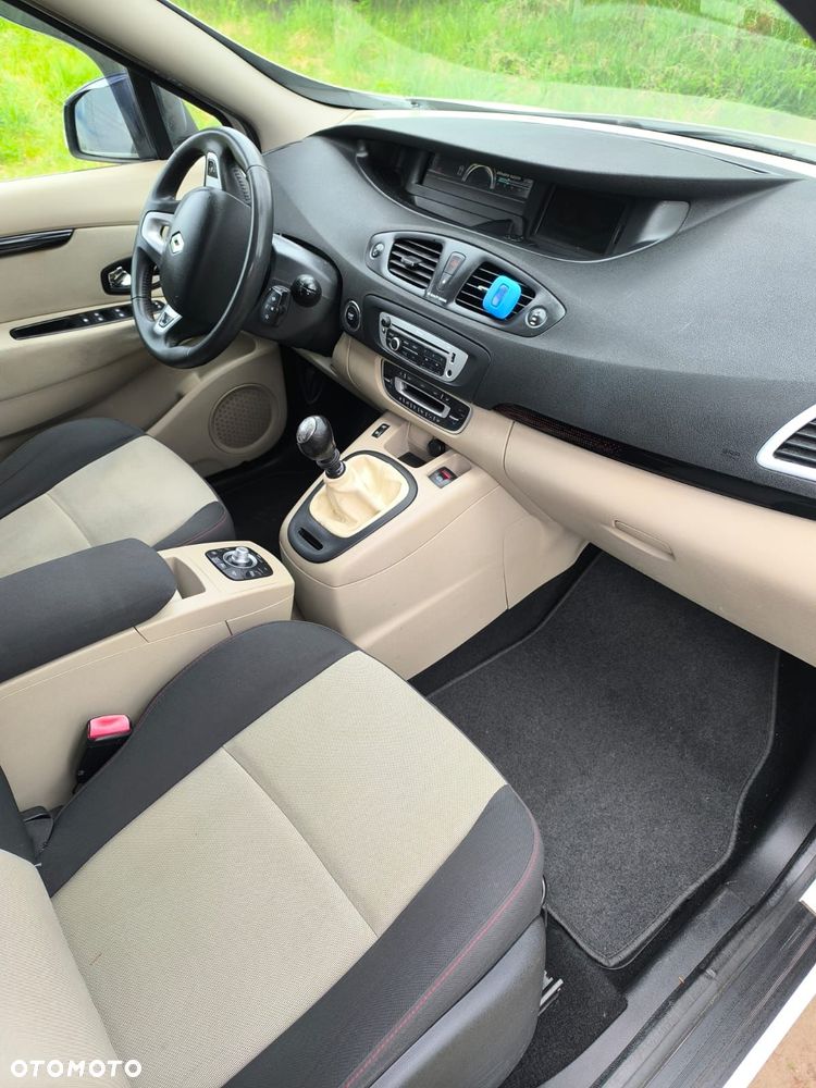 Renault Scenic - 9