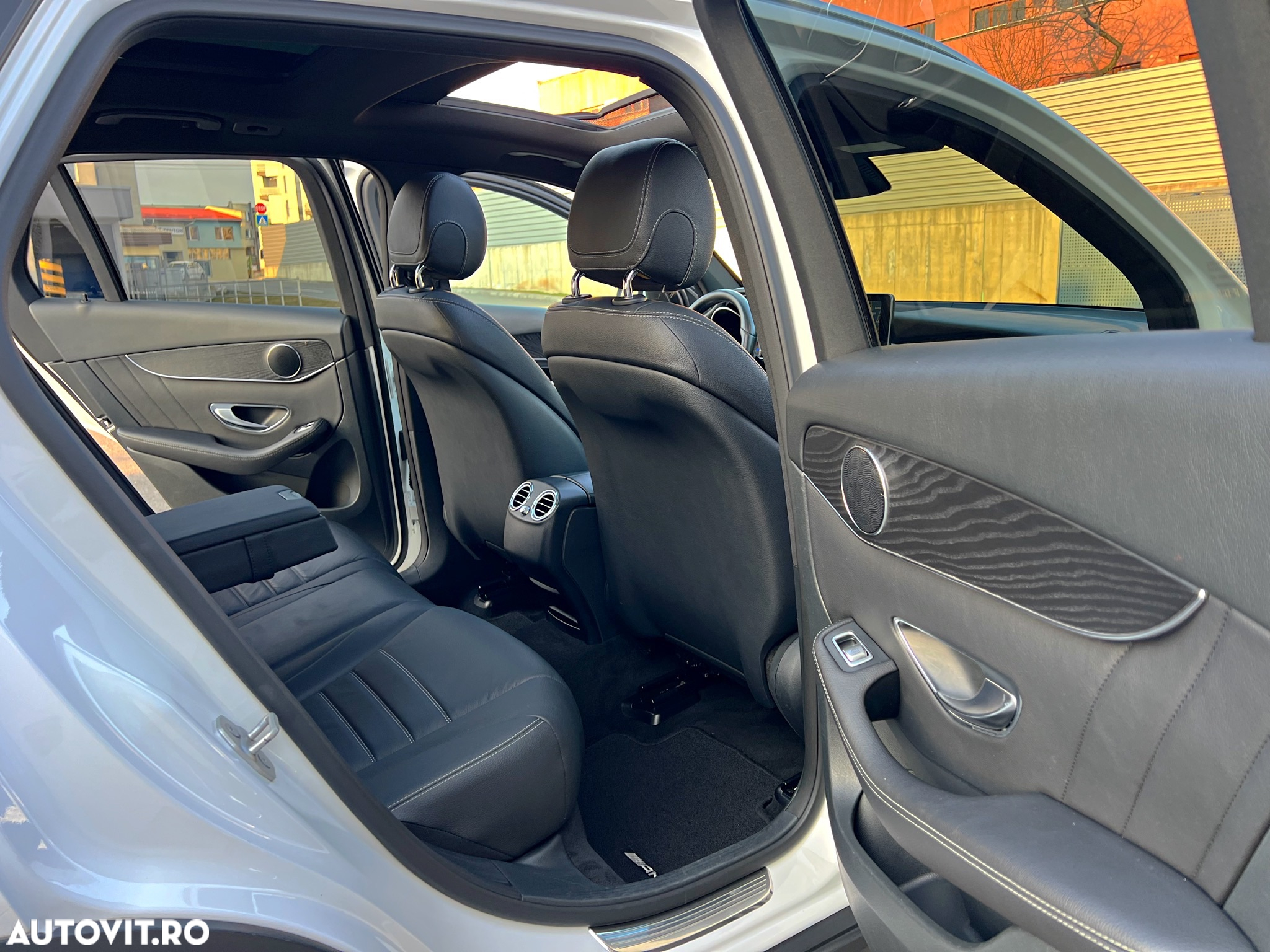 Mercedes-Benz GLC 220 d 4Matic 9G-TRONIC AMG Line - 6